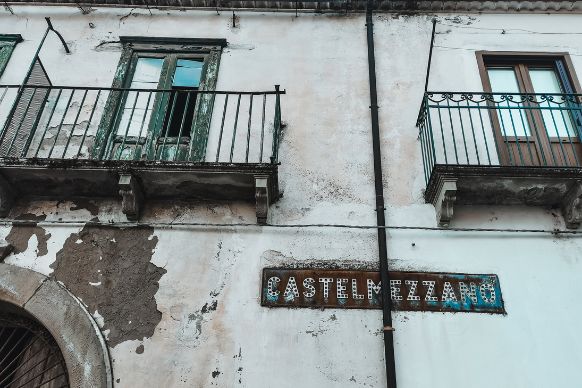 CASTELMEZZANO INSEGNA